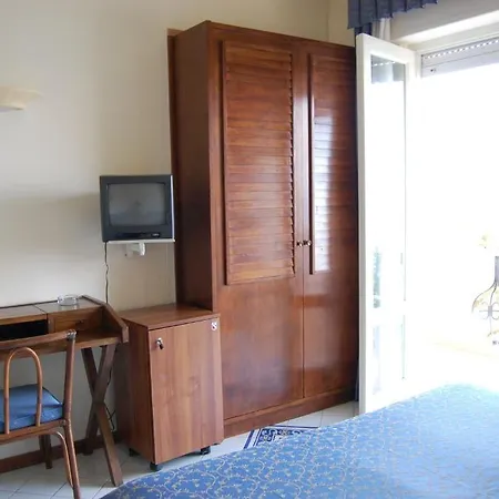 Giardino Sul Mare 3*