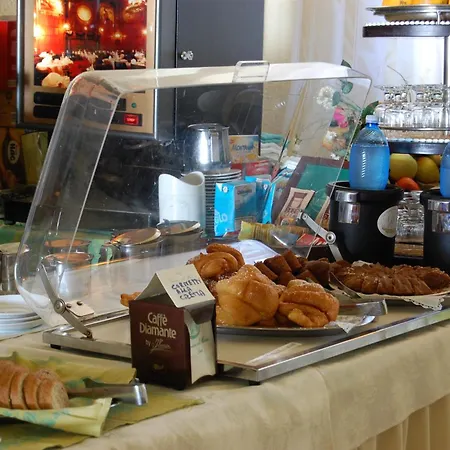 Hotel Giardino Sul Mare