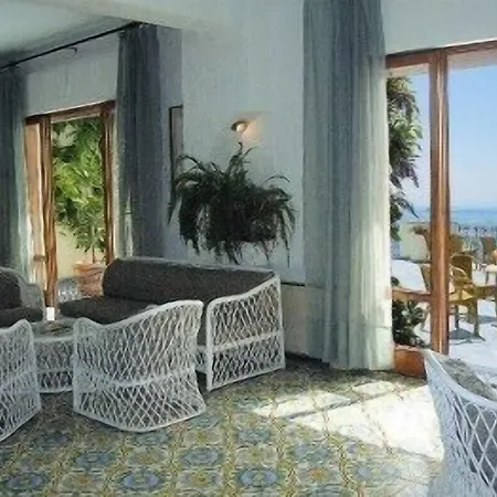 ホテル Giardino Sul Mare