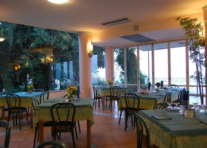 Hotel Giardino Sul Mare 3*